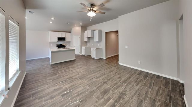 9000 NW 127th Terrace, Yukon, OK 73099