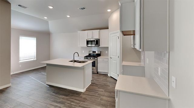 9000 NW 127th Terrace, Yukon, OK 73099