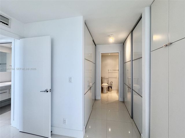 200 SE 15th Road 9I, Miami, FL 33129