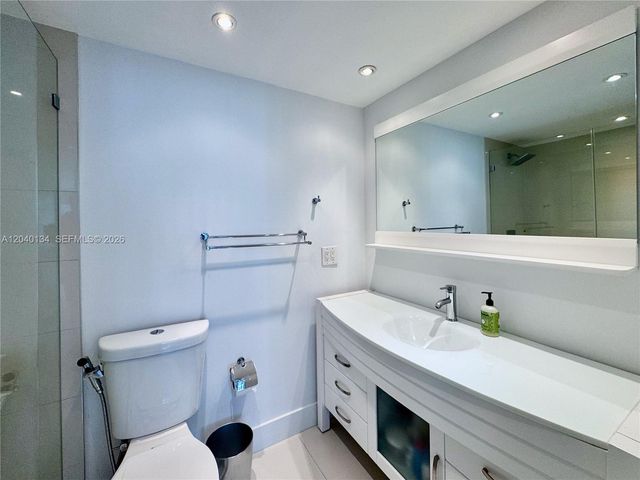 200 SE 15th Road 9I, Miami, FL 33129