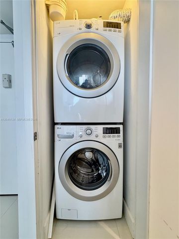 200 SE 15th Road 9I, Miami, FL 33129