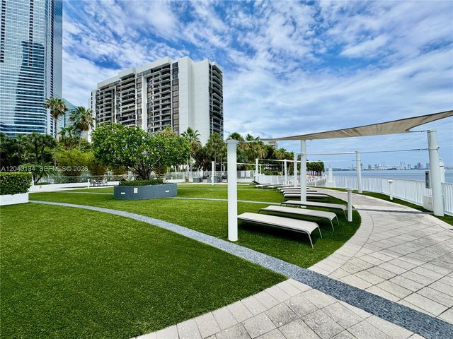 200 SE 15th Road 9I, Miami, FL 33129