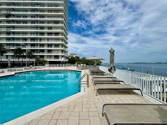200 SE 15th Road 9I, Miami, FL 33129