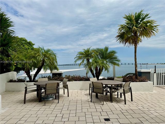 200 SE 15th Road 9I, Miami, FL 33129