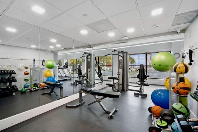 200 SE 15th Road 9I, Miami, FL 33129