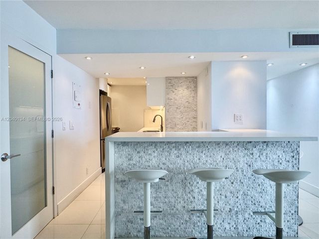 200 SE 15th Road 9I, Miami, FL 33129