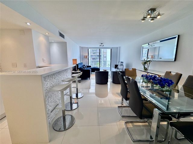 200 SE 15th Road 9I, Miami, FL 33129