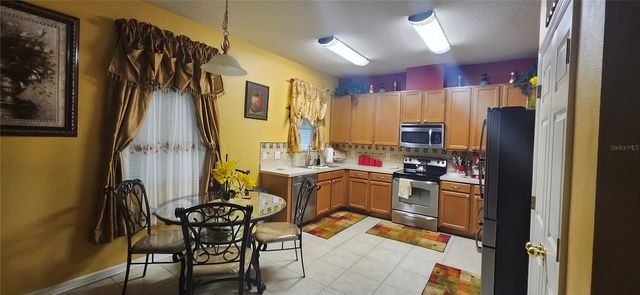 1424 MAIN STREET, Valrico, FL 33594