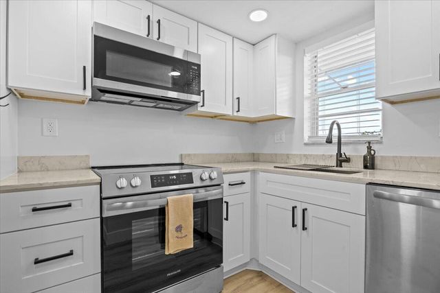 3100 W Rolling Hills Circle 707, Davie, FL 33328