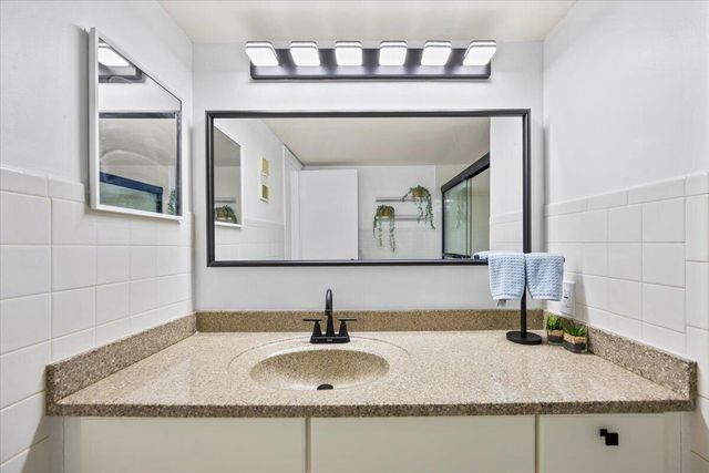 3100 W Rolling Hills Circle 707, Davie, FL 33328