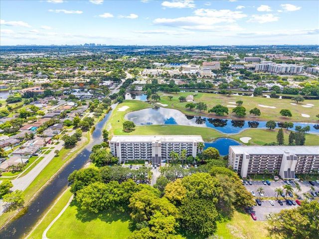 3100 W Rolling Hills Circle 707, Davie, FL 33328