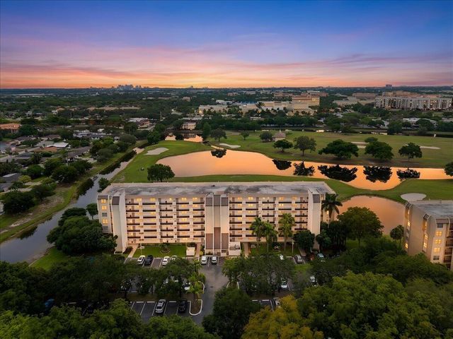 3100 W Rolling Hills Circle 707, Davie, FL 33328