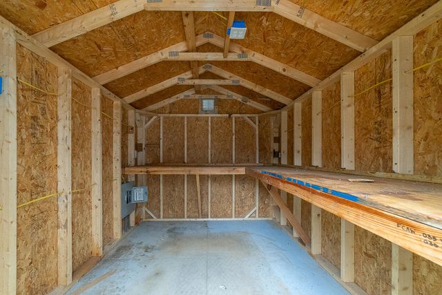 108 Trapper LN, Vinton, VA 24179