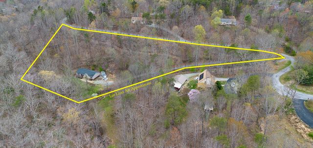 108 Trapper LN, Vinton, VA 24179