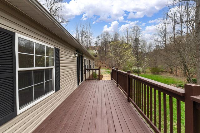 108 Trapper LN, Vinton, VA 24179