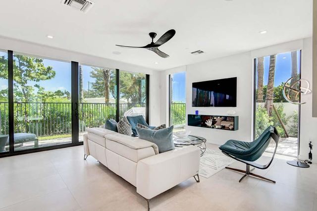 11485 Old Ocean Boulevard, Boynton Beach, FL 33435