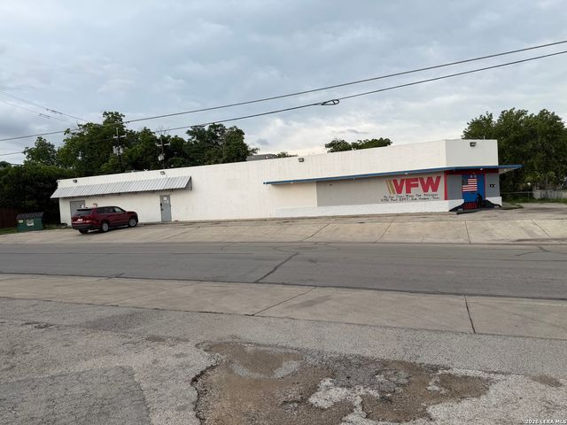 2541 W Southcross, San Antonio, TX 78211
