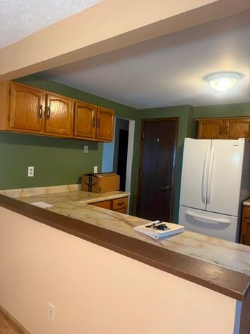 2805 Knights Ct, Lower Burrell, PA 15068
