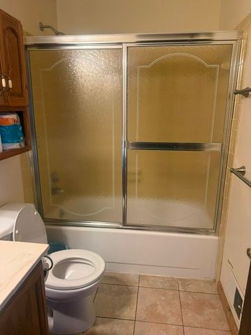 2805 Knights Ct, Lower Burrell, PA 15068