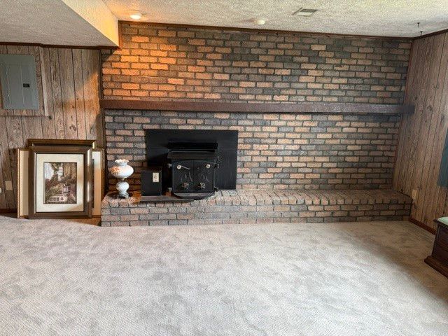2805 Knights Ct, Lower Burrell, PA 15068