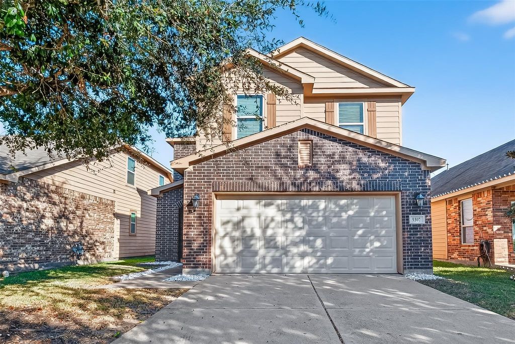 9307 Fuqua Ridge Lane, Houston, TX 77075