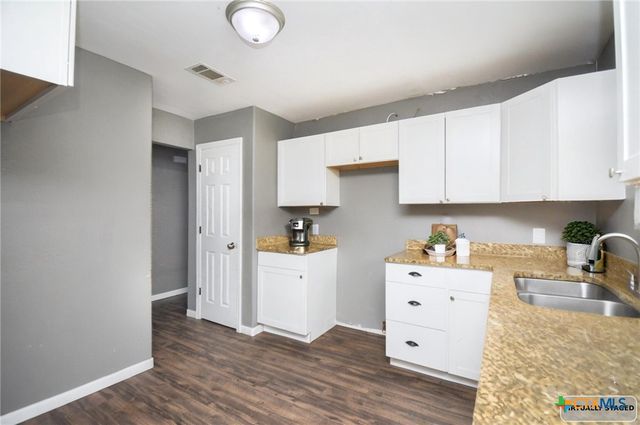 603 Maplewood Drive, Victoria, TX 77901