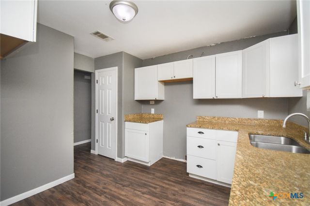 603 Maplewood Drive, Victoria, TX 77901