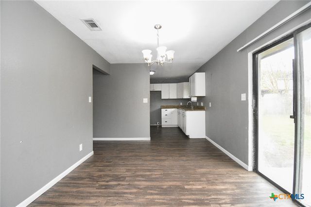 603 Maplewood Drive, Victoria, TX 77901