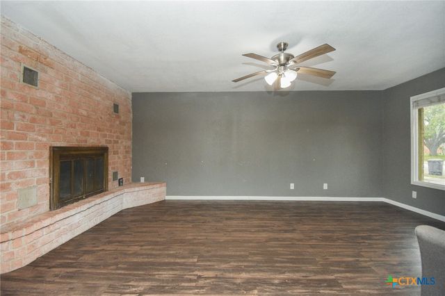 603 Maplewood Drive, Victoria, TX 77901