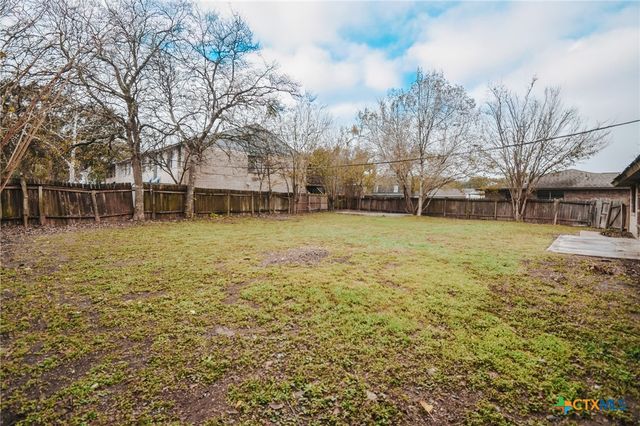 603 Maplewood Drive, Victoria, TX 77901