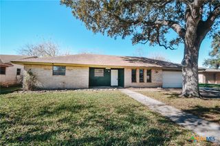 603 Maplewood Drive, Victoria, TX 77901