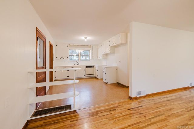 1603 McCurdy, Benton, AR 72015