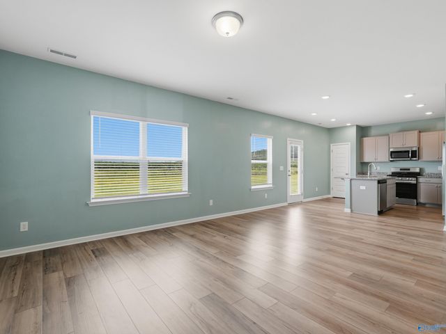 159 Story Ray Drive, New Market, AL 35761