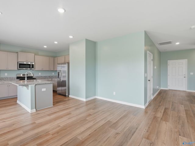 159 Story Ray Drive, New Market, AL 35761