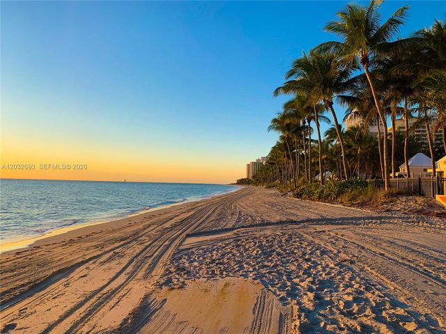 430 S Grand Bay Drive 505, Key Biscayne, FL 33149