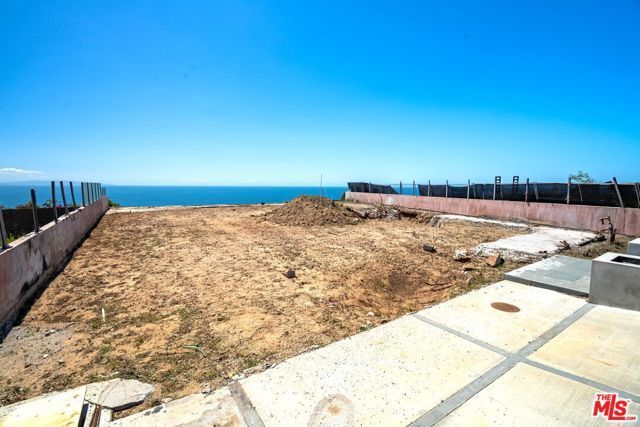 18434 Coastline Drive, Malibu, CA 90265