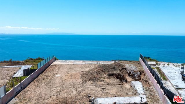 18434 Coastline Drive, Malibu, CA 90265