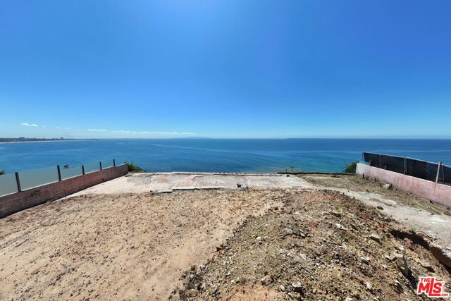 18434 Coastline Drive, Malibu, CA 90265