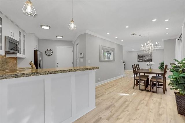 101 SE 15th Avenue H, Fort Lauderdale, FL 33301