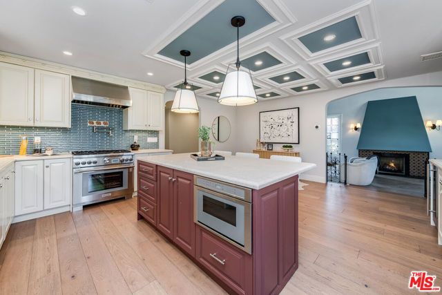 4359 Clybourn Avenue, Toluca Lake (los Angeles), CA 91602