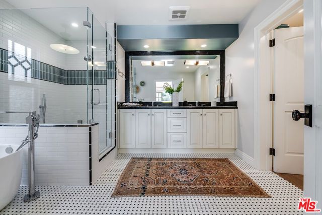 4359 Clybourn Avenue, Toluca Lake (los Angeles), CA 91602