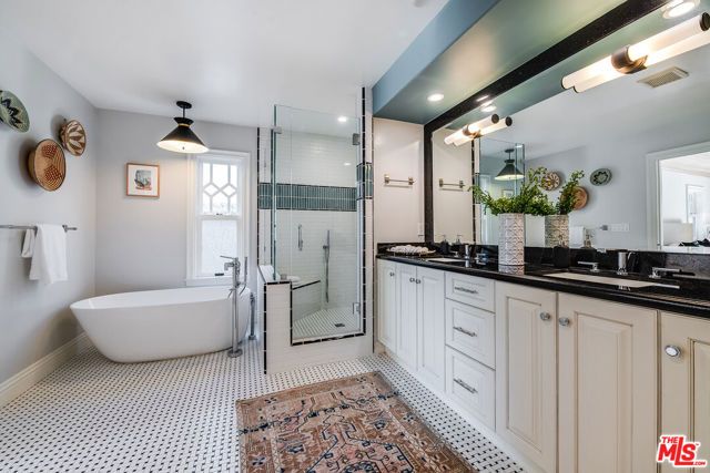 4359 Clybourn Avenue, Toluca Lake (los Angeles), CA 91602