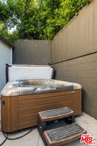 4359 Clybourn Avenue, Toluca Lake (los Angeles), CA 91602