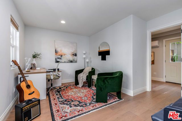 4359 Clybourn Avenue, Toluca Lake (los Angeles), CA 91602