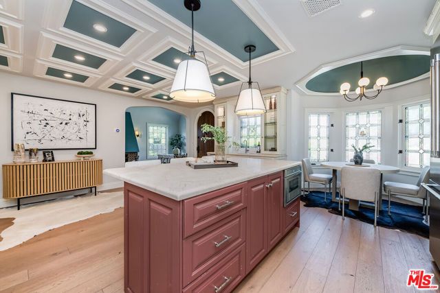 4359 Clybourn Avenue, Toluca Lake (los Angeles), CA 91602