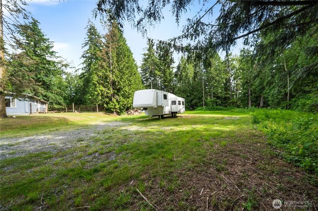 3233 Loomis Trail Road, Custer, WA 98240