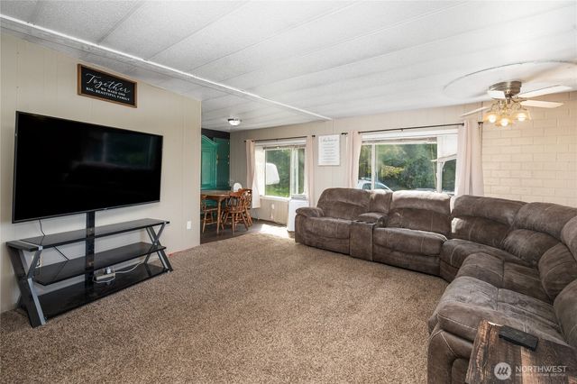3233 Loomis Trail Road, Custer, WA 98240