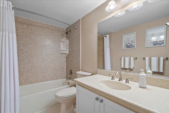 3323 Lucerne Park Drive, Greenacres, FL 33467