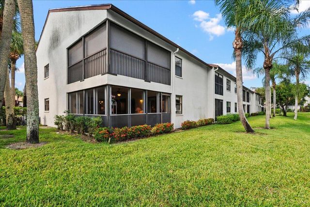 3323 Lucerne Park Drive, Greenacres, FL 33467