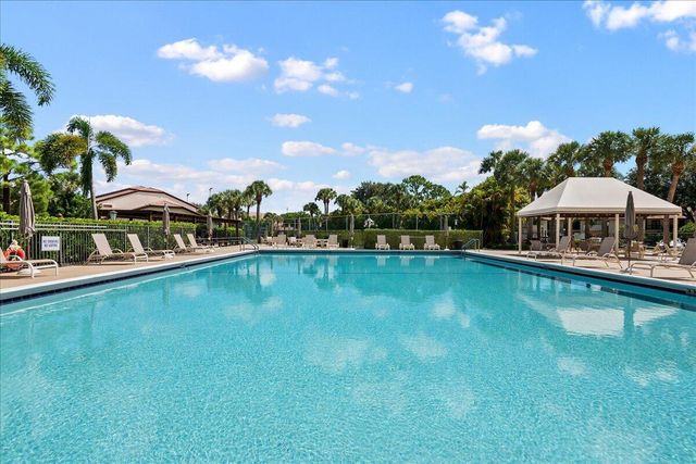 3323 Lucerne Park Drive, Greenacres, FL 33467